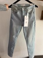 Calvin Klein High Rise Skinny Ankle Denim light W29 neu Nordrhein-Westfalen - Paderborn Vorschau