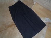 Classic Damen Rock Schwarz mit Schlitz Gr. 36 100%Leinen ansehen Brandenburg - Nauen Vorschau