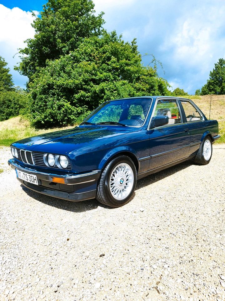 BMW E30 325 E Tüv 05/ 2026 in Nürtingen