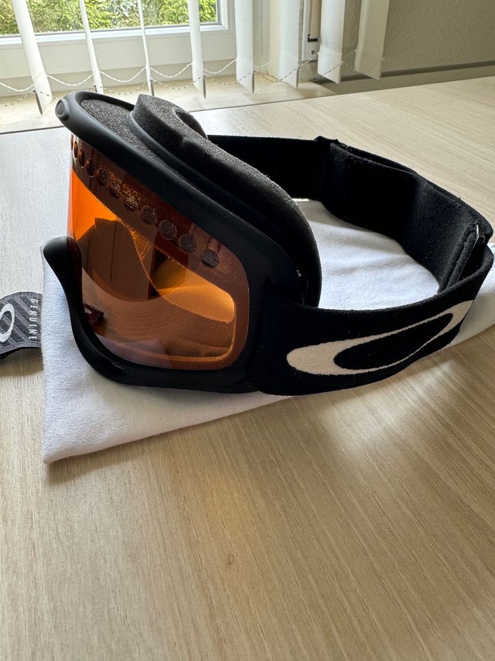 Oakley Schneebrille in Karlsbad