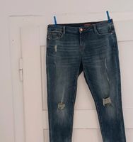 neue regular Stretch Baumwoll Jeans von Clockhouse, 42/xl,95cm Niedersachsen - Uelzen Vorschau