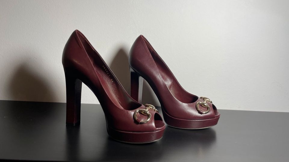 Gucci pumps Bordeauxrot 36 283967 NEU in Berlin