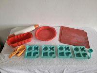 TUPPERWARE Konvolut: Backformen, Backunterlagen, Teigrolle u.a. Schleswig-Holstein - Schwentinental Vorschau