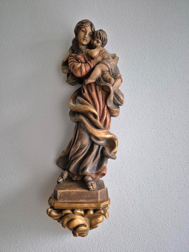 Madonna mit Jesuskind , handgeschnitzt, handbemalt aus Südtirol in Augsburg