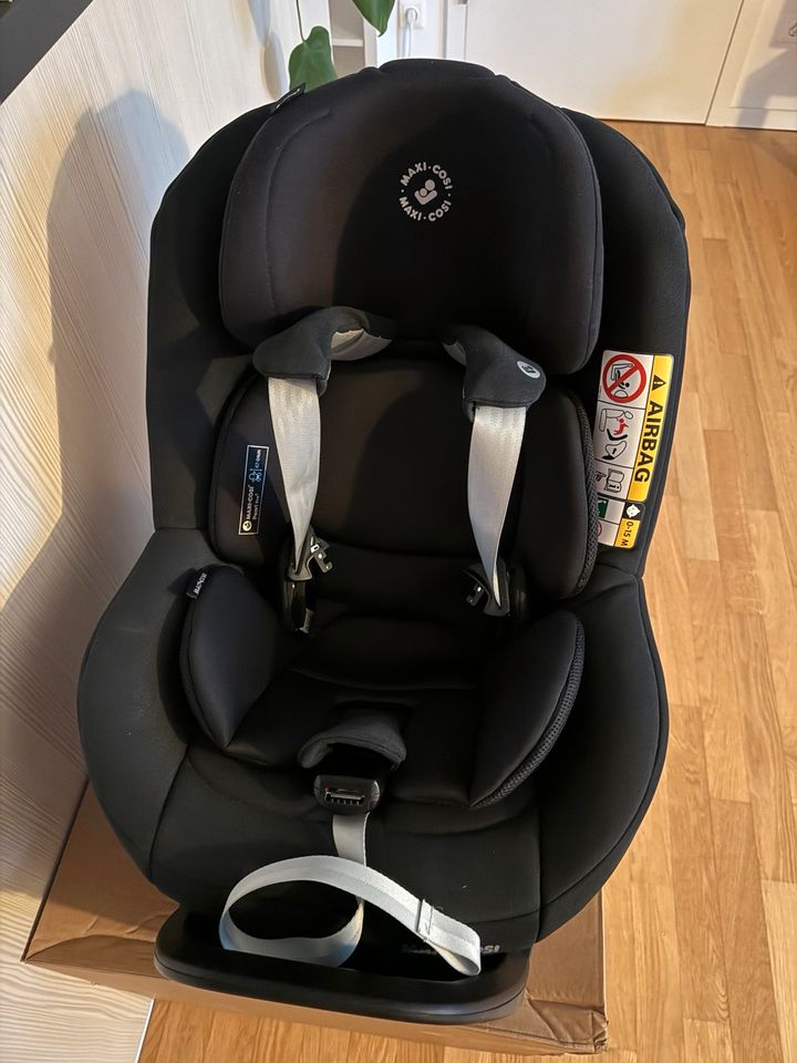 Maxi-Cosi Pearl Pro², Kleinkinderautositz + ISOFIX-Station in Berlin