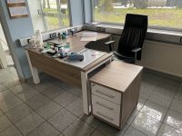 Arbeitstisch, hochwertiger Tisch mit Stuhl und Regal lagerverkauf Nordrhein-Westfalen - Grevenbroich Vorschau