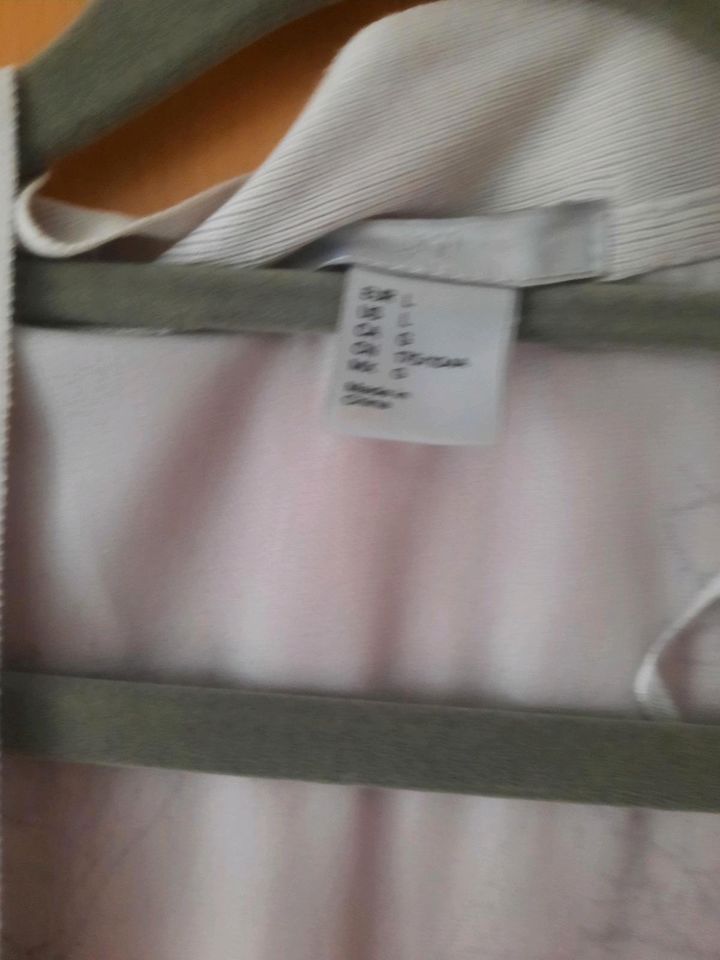 Sommercardigan, hellgrau von H&M, Rücken mit Muster, Gr. 40 in Saarbrücken