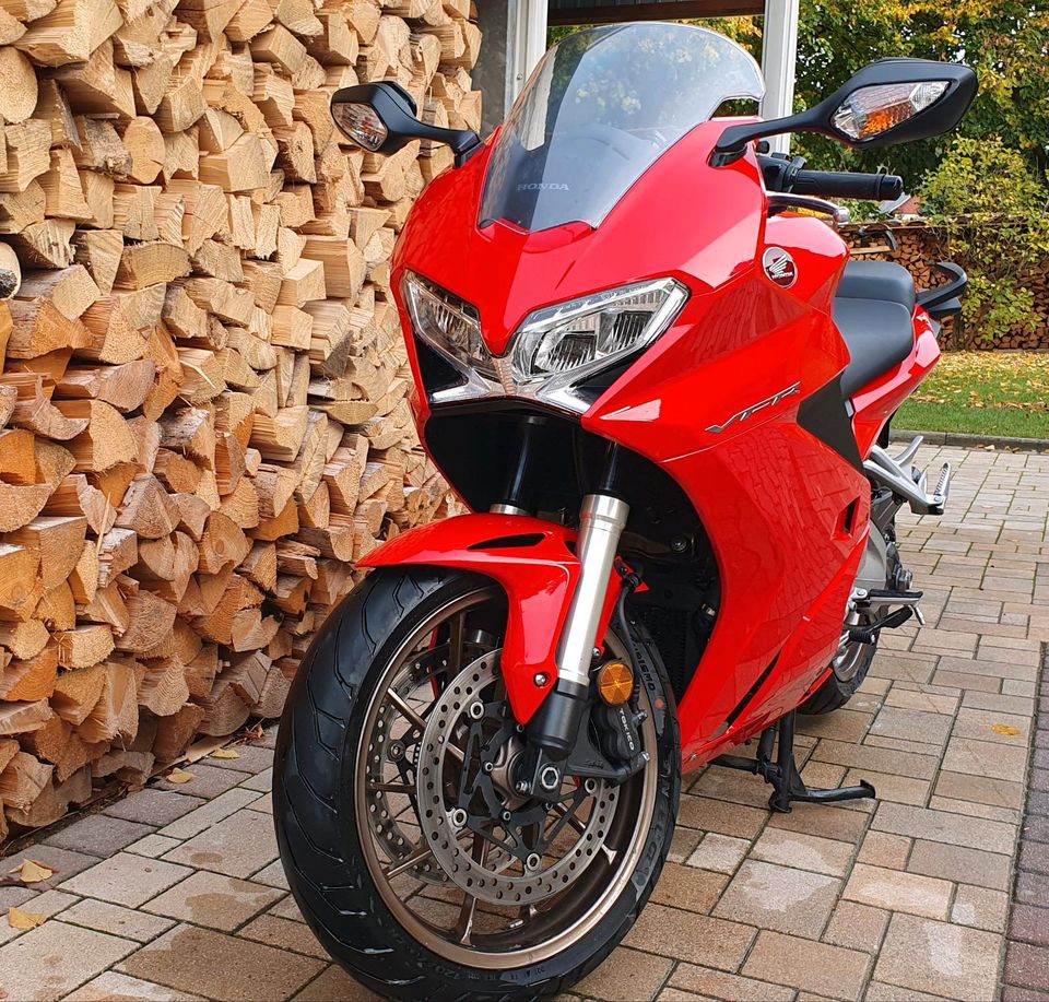 HONDA VFR RC93 in Sebnitz