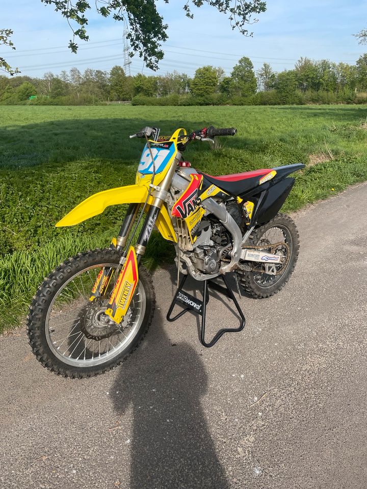 Suzuki rmz 250 bj 2010 Tausch Simson möglich in Gladbeck