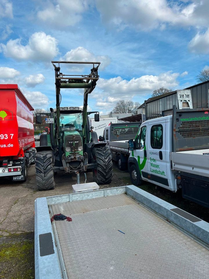 Fendt 716,Ez 2006 mit Frontlader in Hattingen