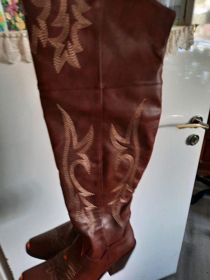 Overknee Westernstiefel in Bad Orb