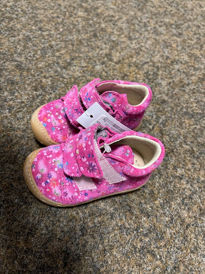 Kinder Schuhe Größe 18 Laufschuhe Babys neu in Aurich