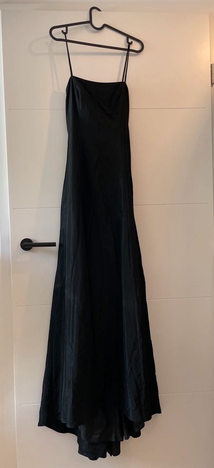 Abi Ball Kleid schwarz bodenlang rückenfrei xs in Bochum