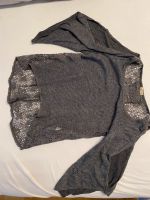 Hollister Blumen Pullover Gr. XS München - Schwabing-West Vorschau