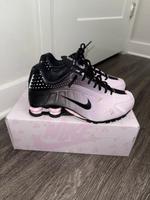 NIKE SHOX R4 SAKURA LIMITIERT❌DAMEN GR.39 NEU OVP❌ Dresden - Äußere Neustadt Vorschau