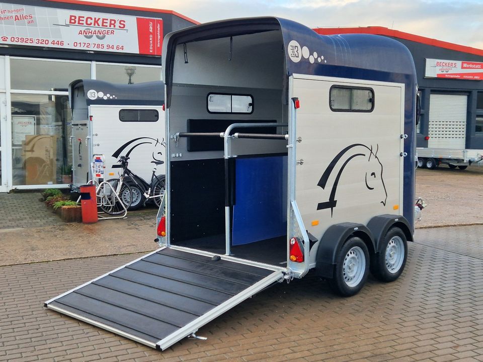 Pferdeanhänger | 2.600kg | Cheval Liberte Gold 3 ALU | Sattelkammer & 100km/h in Neundorf