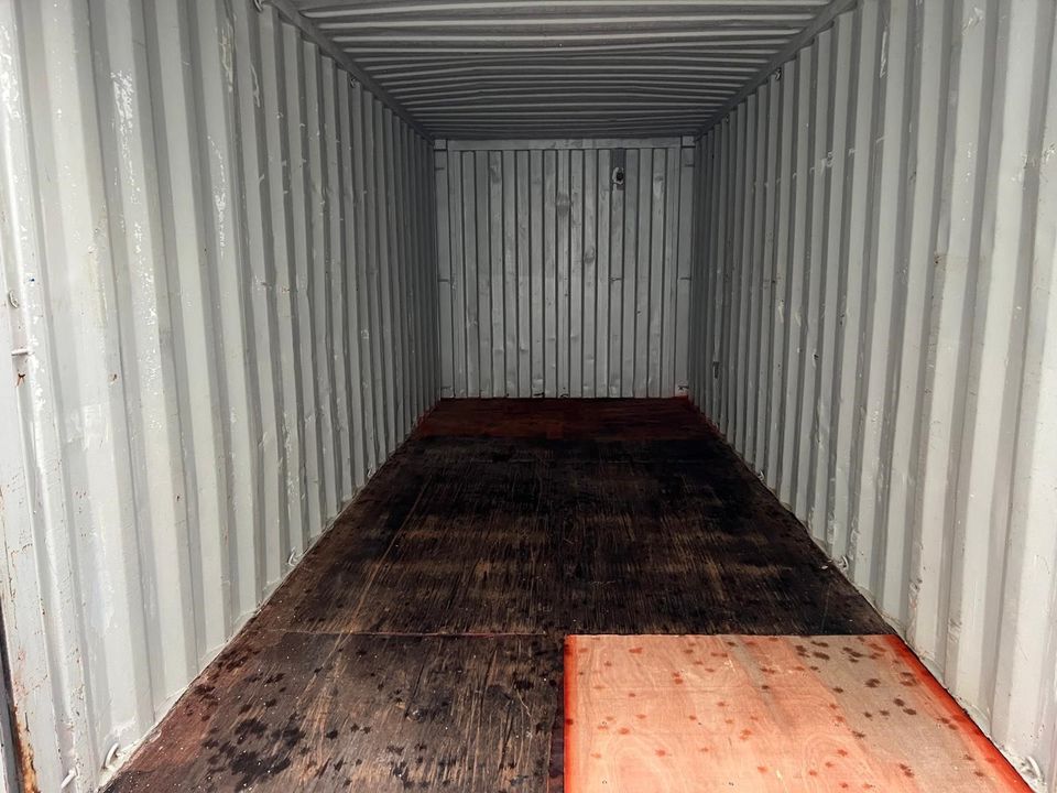 20 Fuß Werkstatt Container, Lagercontainer mit Strom 240V 16A in Hamburg