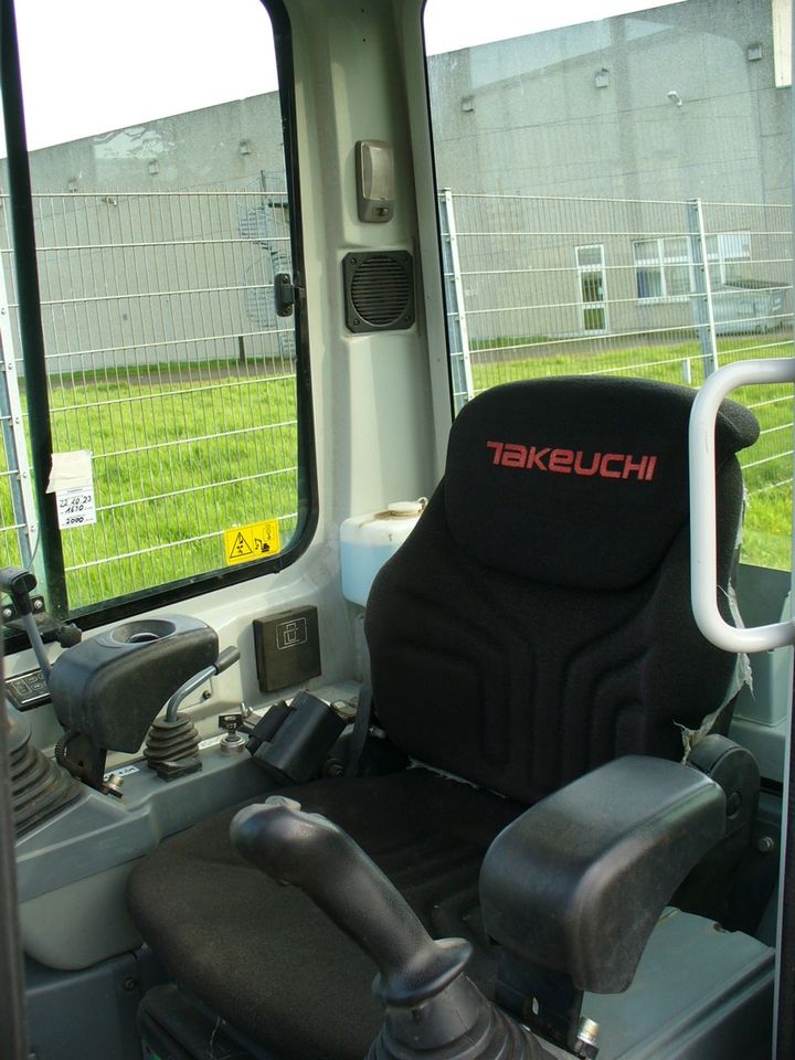 Takeuchi TB 225 V4 POWERTILT Vollausstattung in Velen