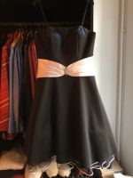 Elegantes Ballkleid in Schwarz-Weiß Bremen - Neustadt Vorschau