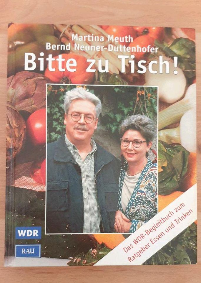 Kochbücher von Biolek, Lafer, Mälzer, Meuth und Neuner-D. in Stuttgart