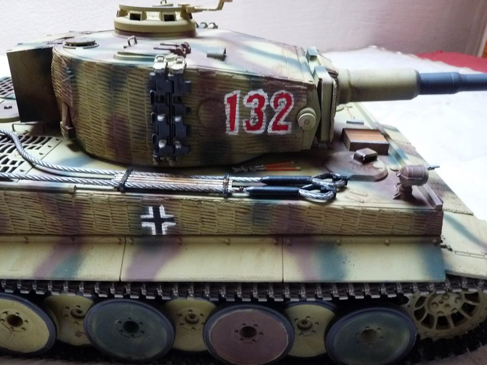 RC Panzer 1/16 Heng Long Tiger in Einöllen