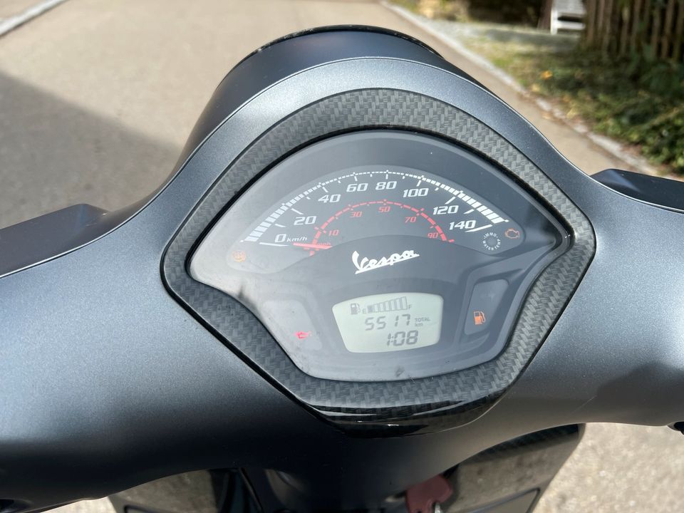 Vespa GTS 300 Hpe nur ‼️5518 Km‼️1. Hand in Göppingen