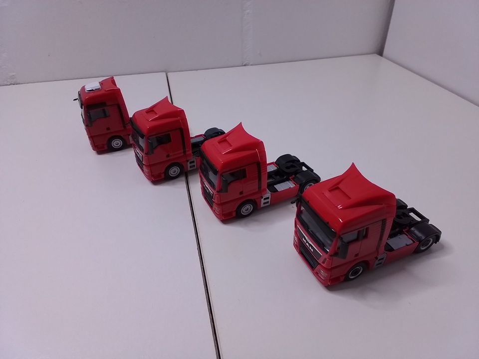 herpa MAN TGX 2achs-Zugmaschinen rot in Stelle