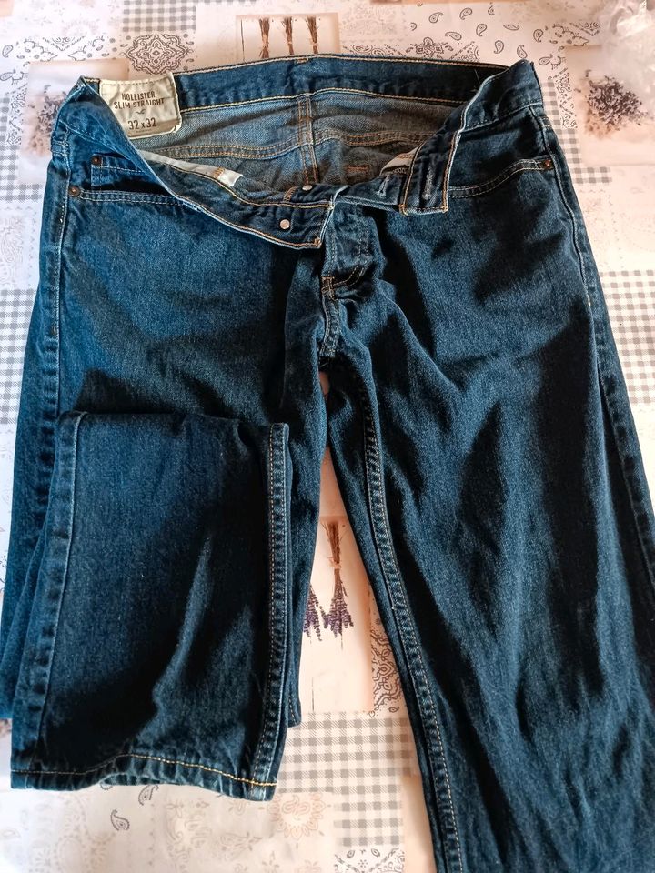 Jeans Hollister Slim Straight Größe 32x32 in Vilseck