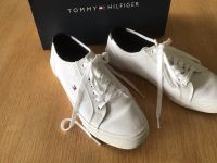 Tommy Hilfiger Sneaker/Turnschuhe wie neu-weiß-Gr.41 Nordrhein-Westfalen - Lage Vorschau