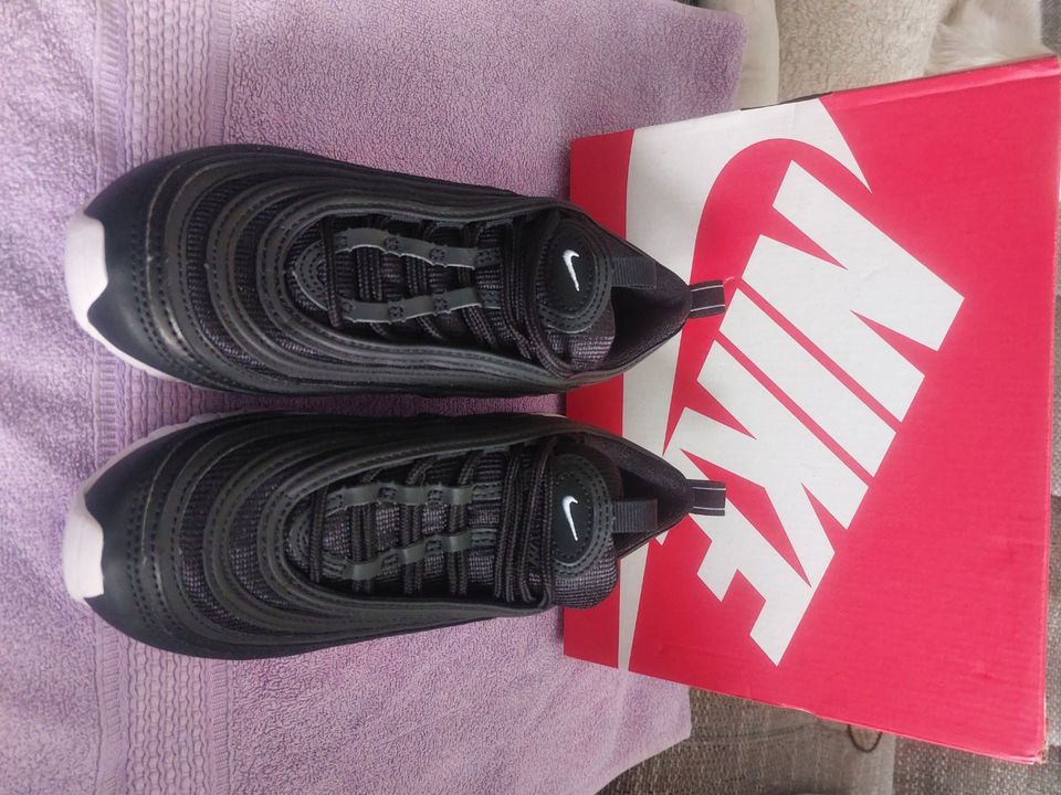 Nike Air Max 35.5 NEU in Hannover