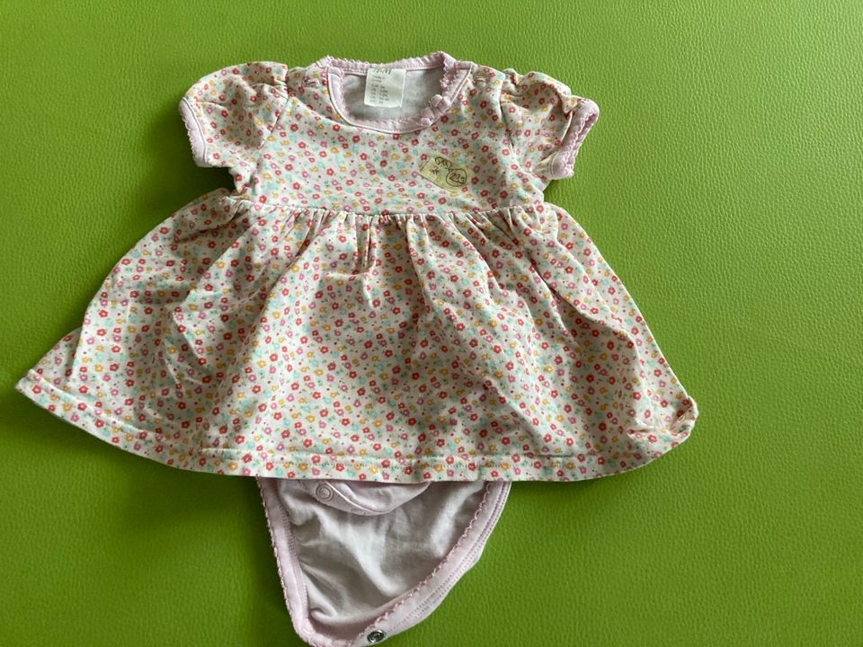 Niedliches Body Kleid, Gr. 50 / 56 (H&M) in Wittingen