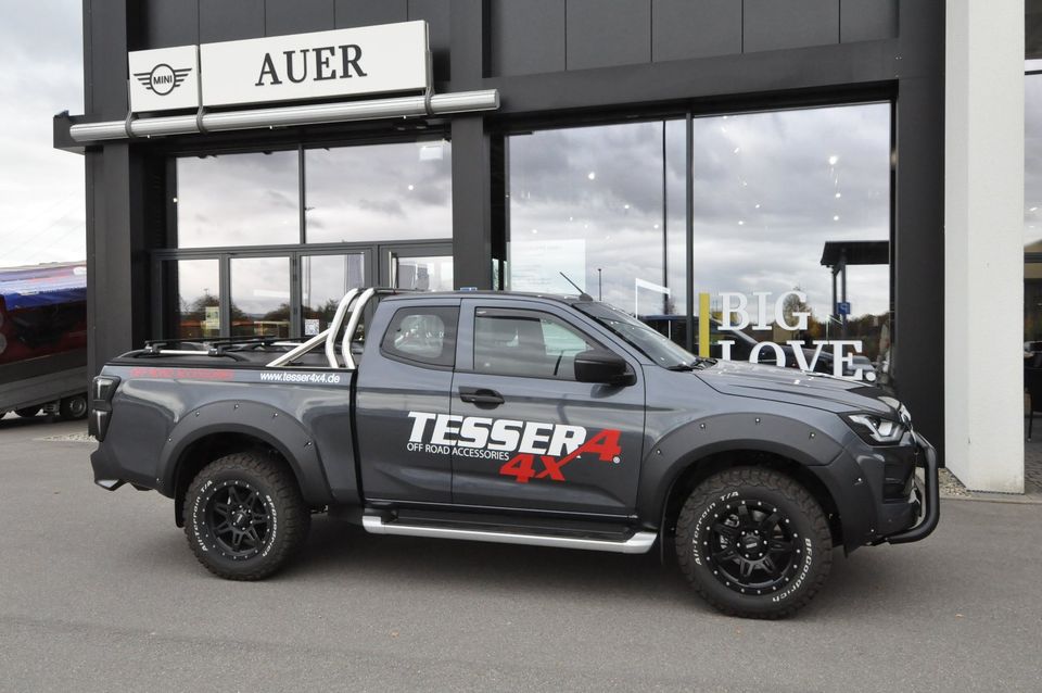 Isuzu D-Max Space Cab 4WD Autm. LSE 3.5to AHK TESSER4x4 + HURTER in Bad Saulgau