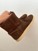 Barfuß gefütterte Stiefel Ugg Chelsea Boots 35 Camper peu cami Köln - Köln Dellbrück Vorschau