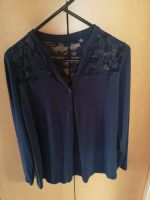 Blusenshirt mit Spitze blau Größe 40/42 Neu Niedersachsen - Hessisch Oldendorf Vorschau