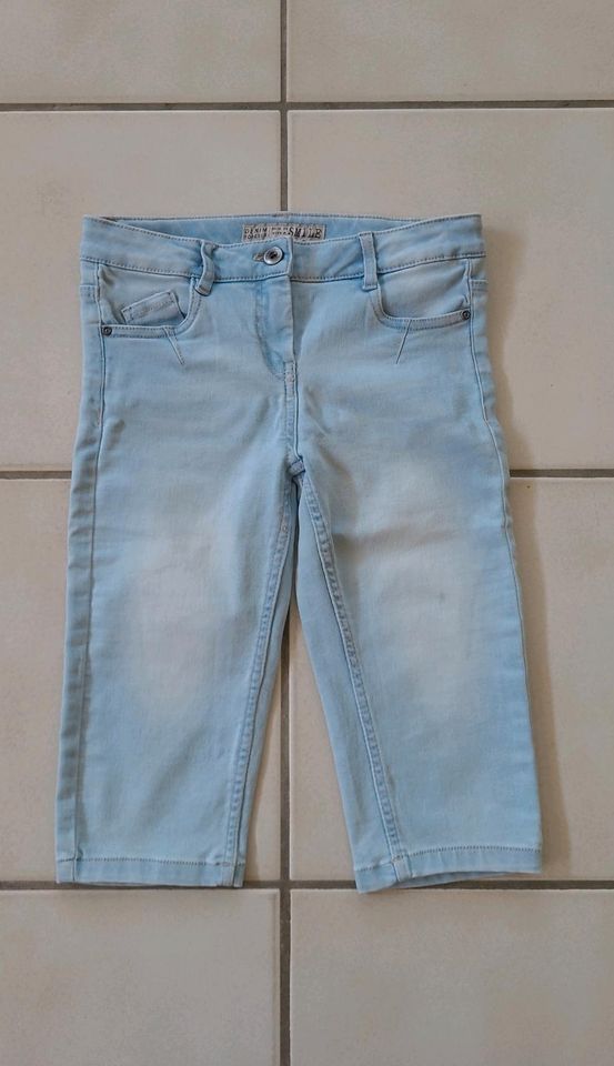 Caprijeans 3/4 Jeans Hose Größe 140 hellblau in Achim