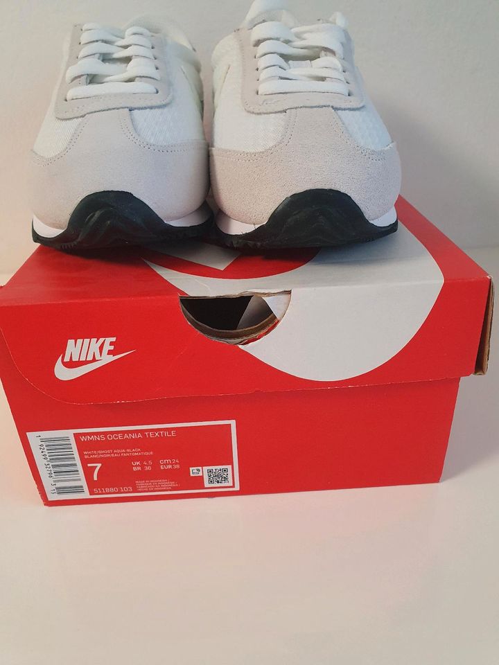 NIKE Oceania Sneaker Sportschuhe GR.38 NEU in München