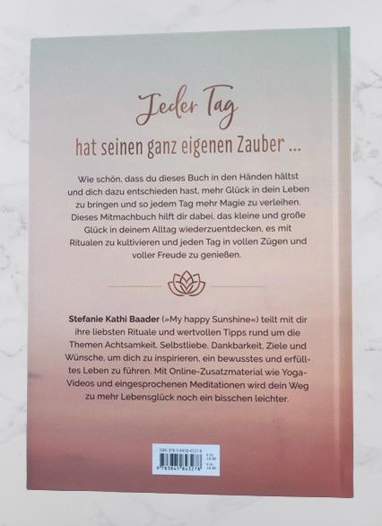 2x Buch * Mach jeden Moment magisch * Achtsamkeit, Übungen, Yoga in Michelau i. OFr.