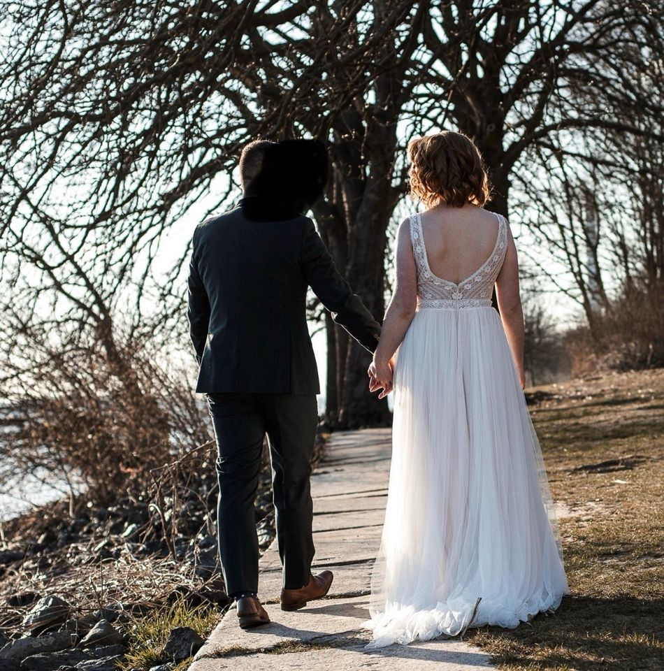 Brautkleid Hochzeitskleid A-Linie V-Ausschnitt Spitze Tüll ivory in Hamburg