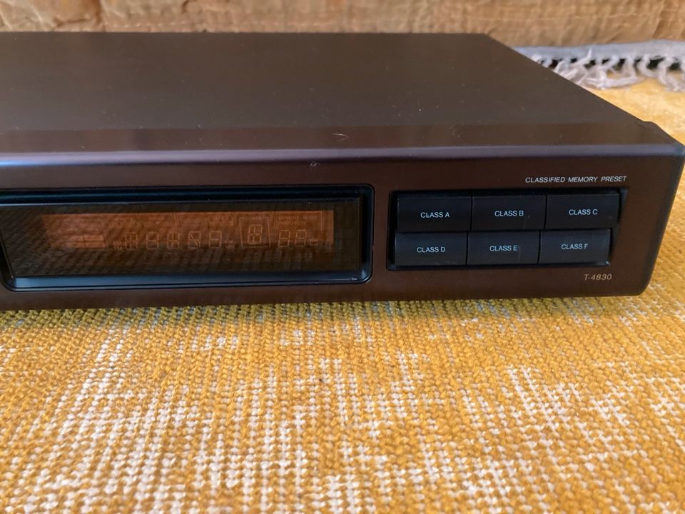 ONKYO T-4830 Tuner in Düsseldorf