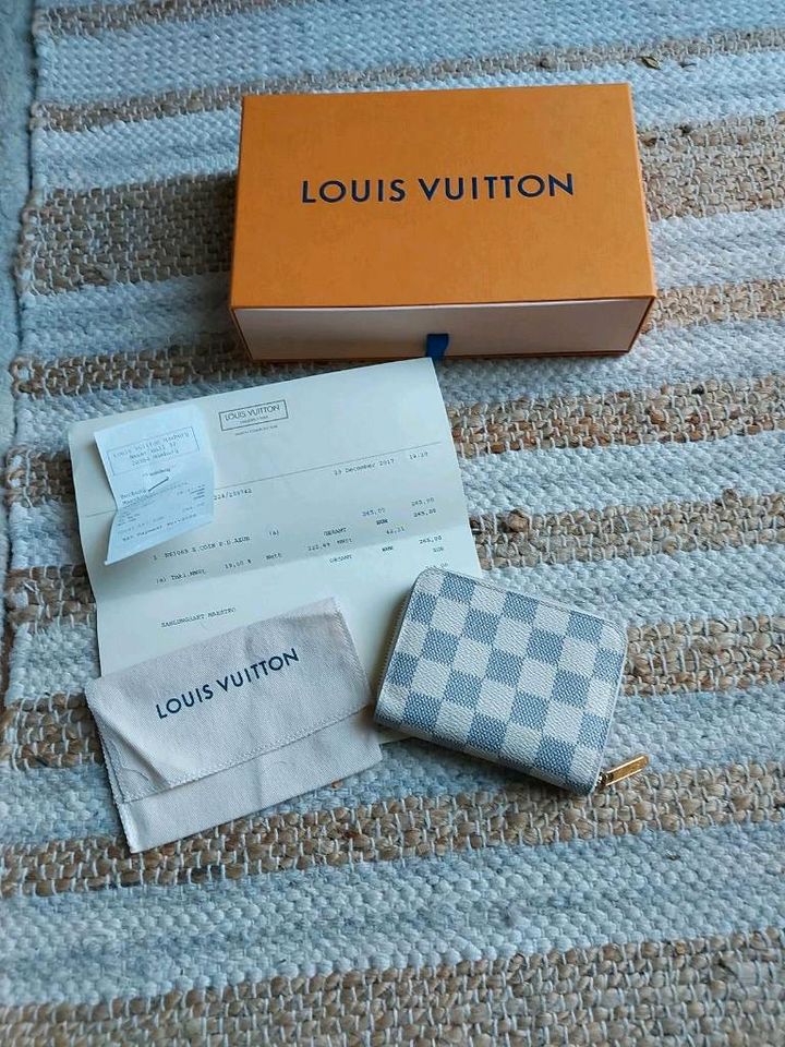 Set Louis Vuitton Zippy Coin und Agenda Damier Azur in Königswinter