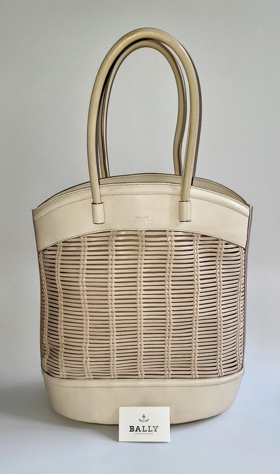 BALLY Handtasche / Shopper / Schultertasche Beyra Elfenbein / NEU in Stuttgart