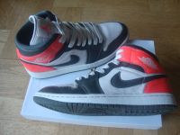 Nike Air Jordan 1 MID SE Light Orewood Brown Newsprint 42 Wandsbek - Hamburg Bramfeld Vorschau