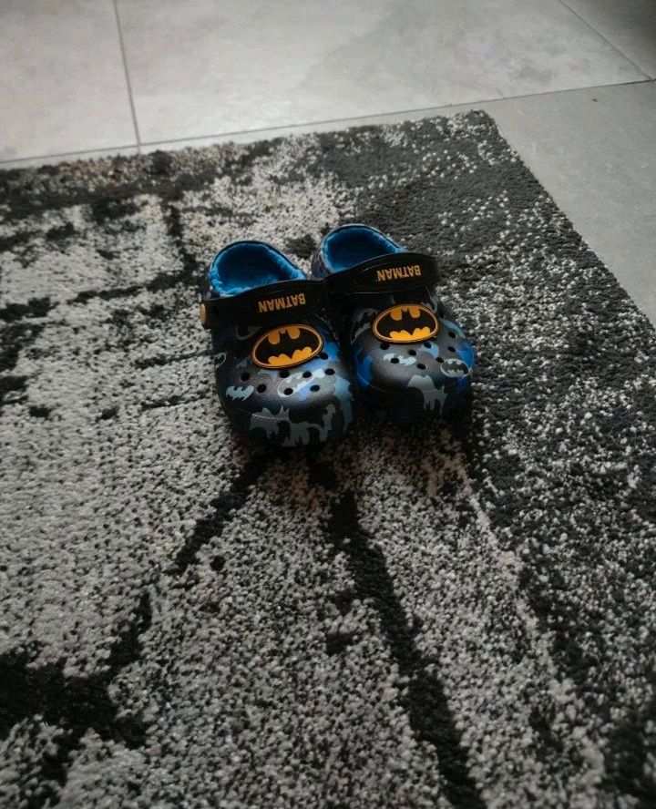 Kinder Garten Clogs von Crocs Batman gefüttert Größe 25/26 in Haste