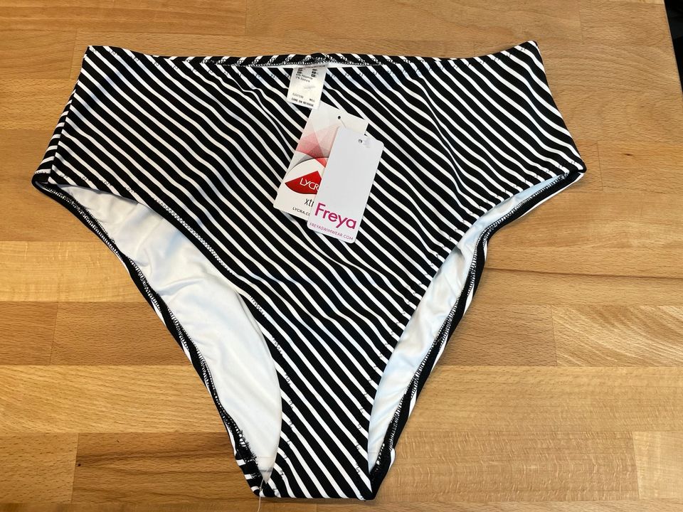 Bikinihose Freya Beach Hut highwaist neu Gr. L in Wasserburg am Inn