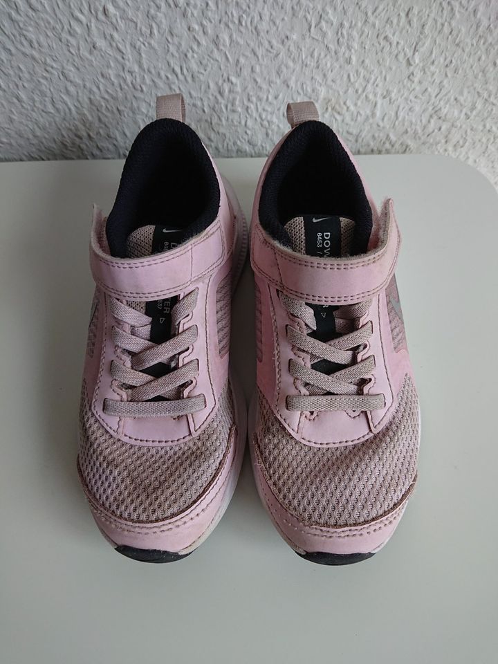 Nike Downshifter 11 Schuhe Sport Mädchen Kinder rosa pink Gr. 28 in Dreieich
