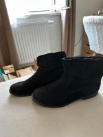 Stiefeletten aus Wildleder Sachsen-Anhalt - Halle Vorschau