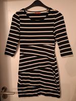 Eng anliegendes Minikleid schwarz/weiß Hessen - Wölfersheim Vorschau