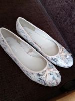 Ballerina, Schuhe, Gr. 39, Pastellfarben gemustert, Spitze, NEU Nordrhein-Westfalen - Ense Vorschau