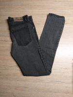 H&M Logg Jeanshose Gr. 29 170 Skinny fit dunkelgrau Jungenjeans Sachsen-Anhalt - Oebisfelde-Weferlingen Vorschau