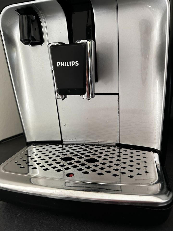 PHILIPS EP2236/40 Serie 2200 Kaffeemaschine | Kaffeevollautomat in Bernsdorf